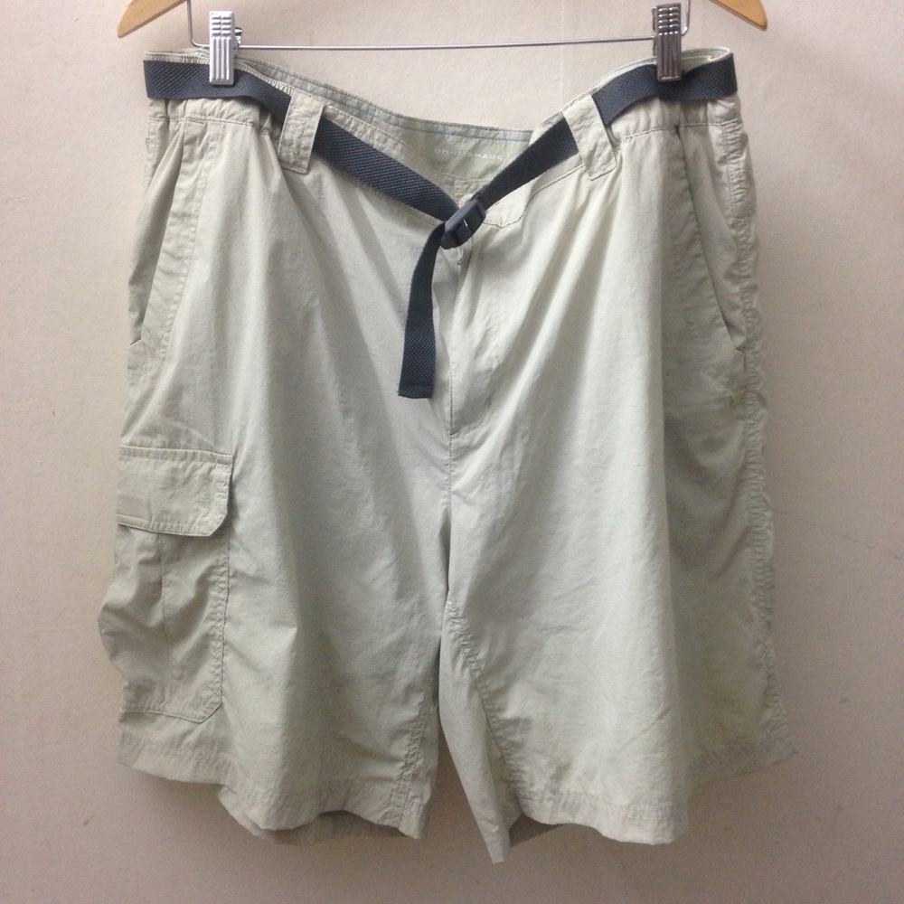 Columbia cargo short size XL